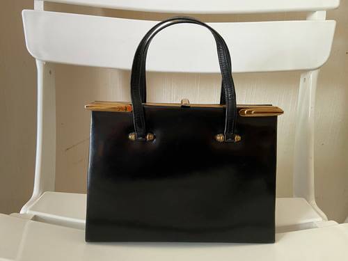 Sac à main ancien en cuir lisse noir