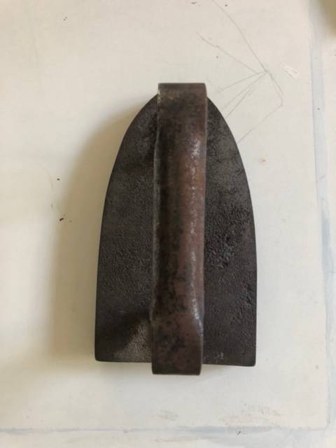 ANCIEN FER A REPASSER LE GAULOIS N°4 PRESSING IRON FERRO STIRO