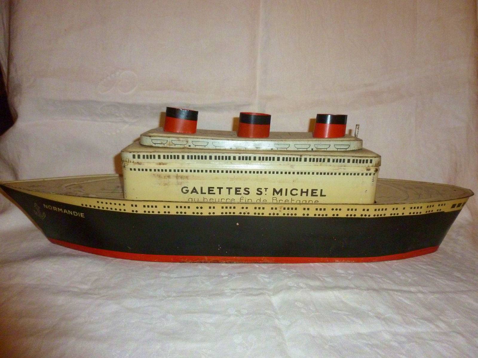 Ancienne boîte métal töle paquebot Normandie bateau galette st Michel