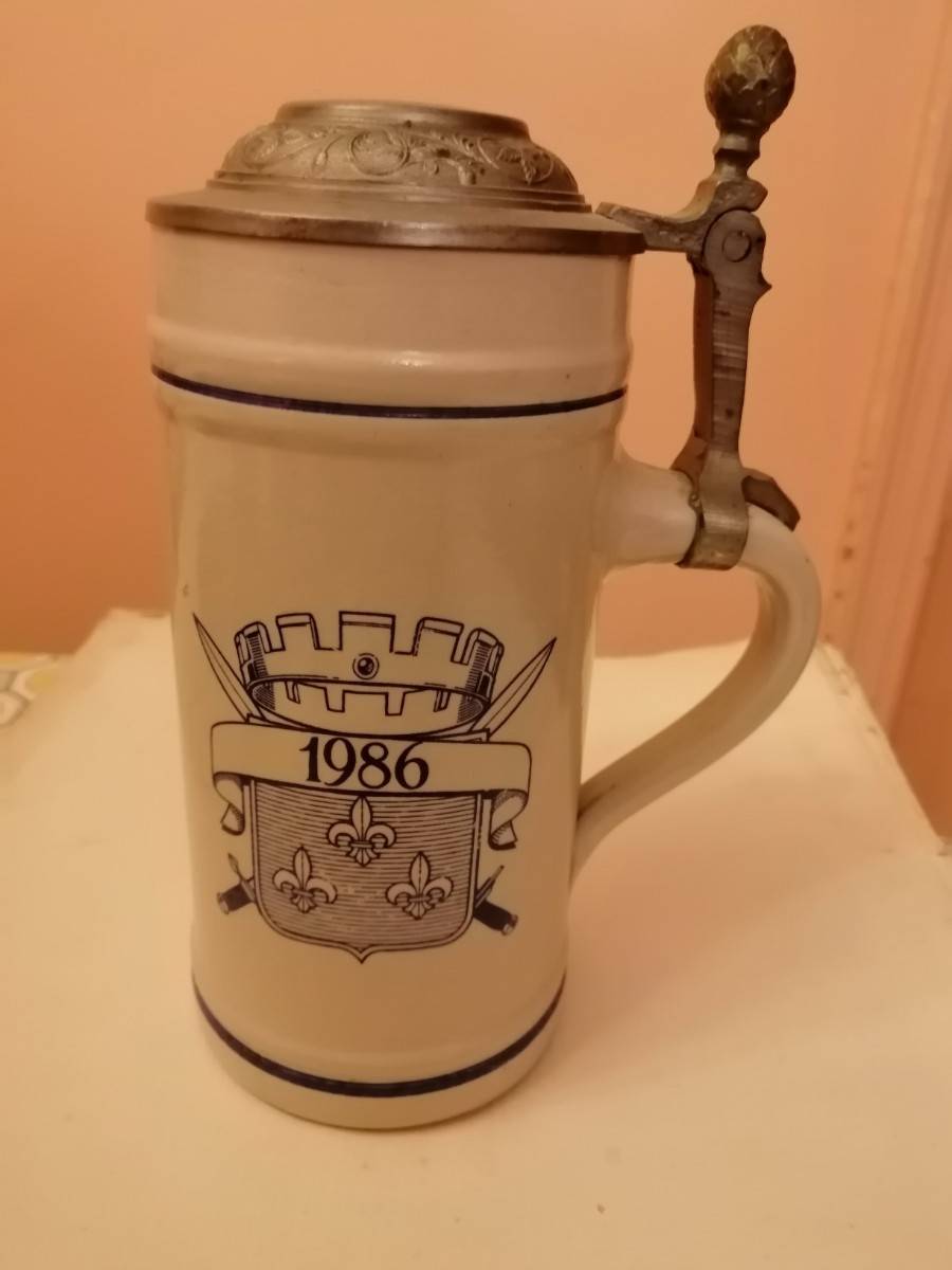 Ancienne chope allemande de bière