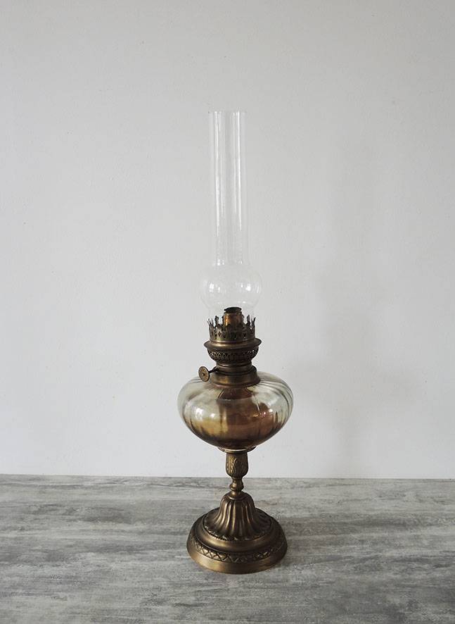 ANCIENNE LAMPE A Petrole Laiton Deco 1900 Antiquite + Tube Verre Etat D Usage Be EUR 35,00
