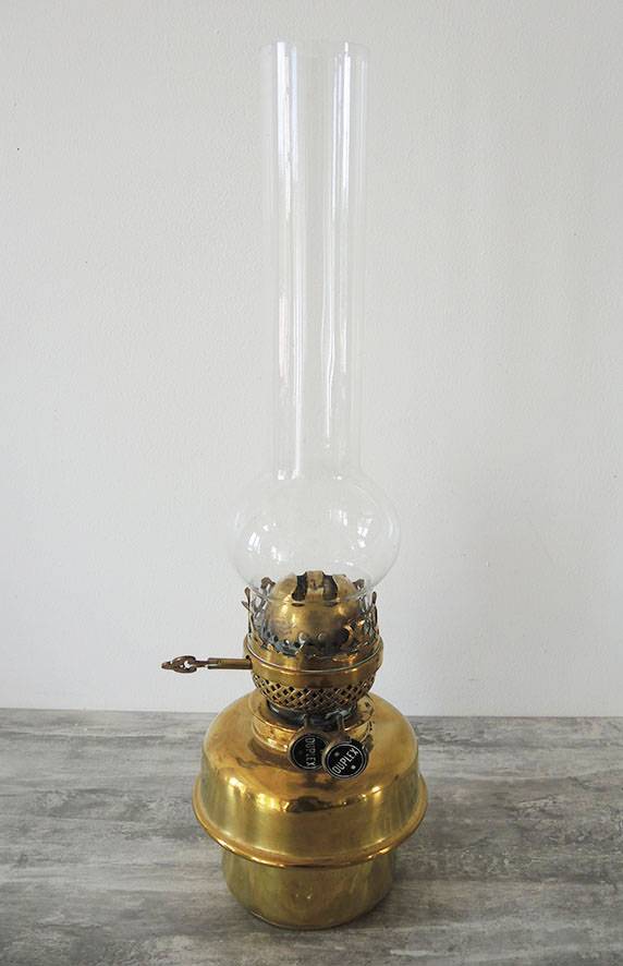 Ancienne Lampe à Pétrole en Laiton