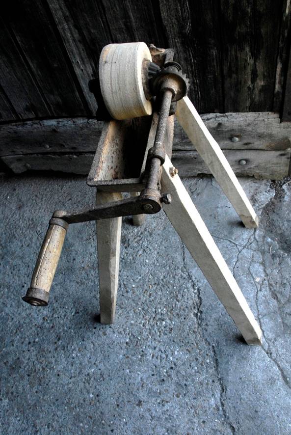 Ancienne Meule à Affuter