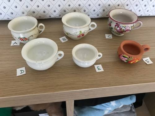 Lot de 5 anciens petits pots de chambre miniature + 1 contemporain