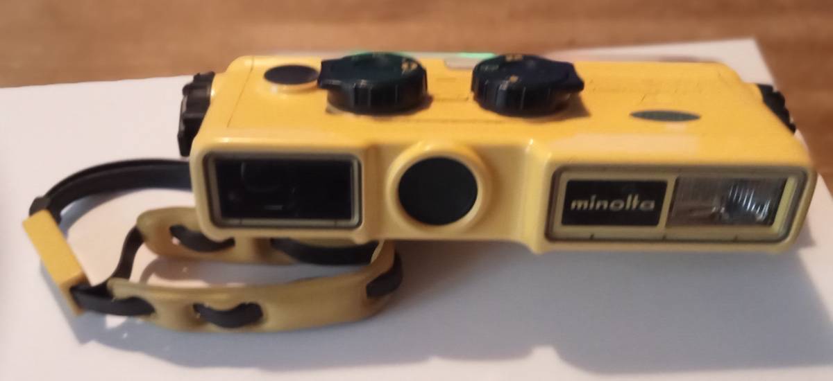 Vends appareil photo argentique format 110 Minolta Weathermatic A