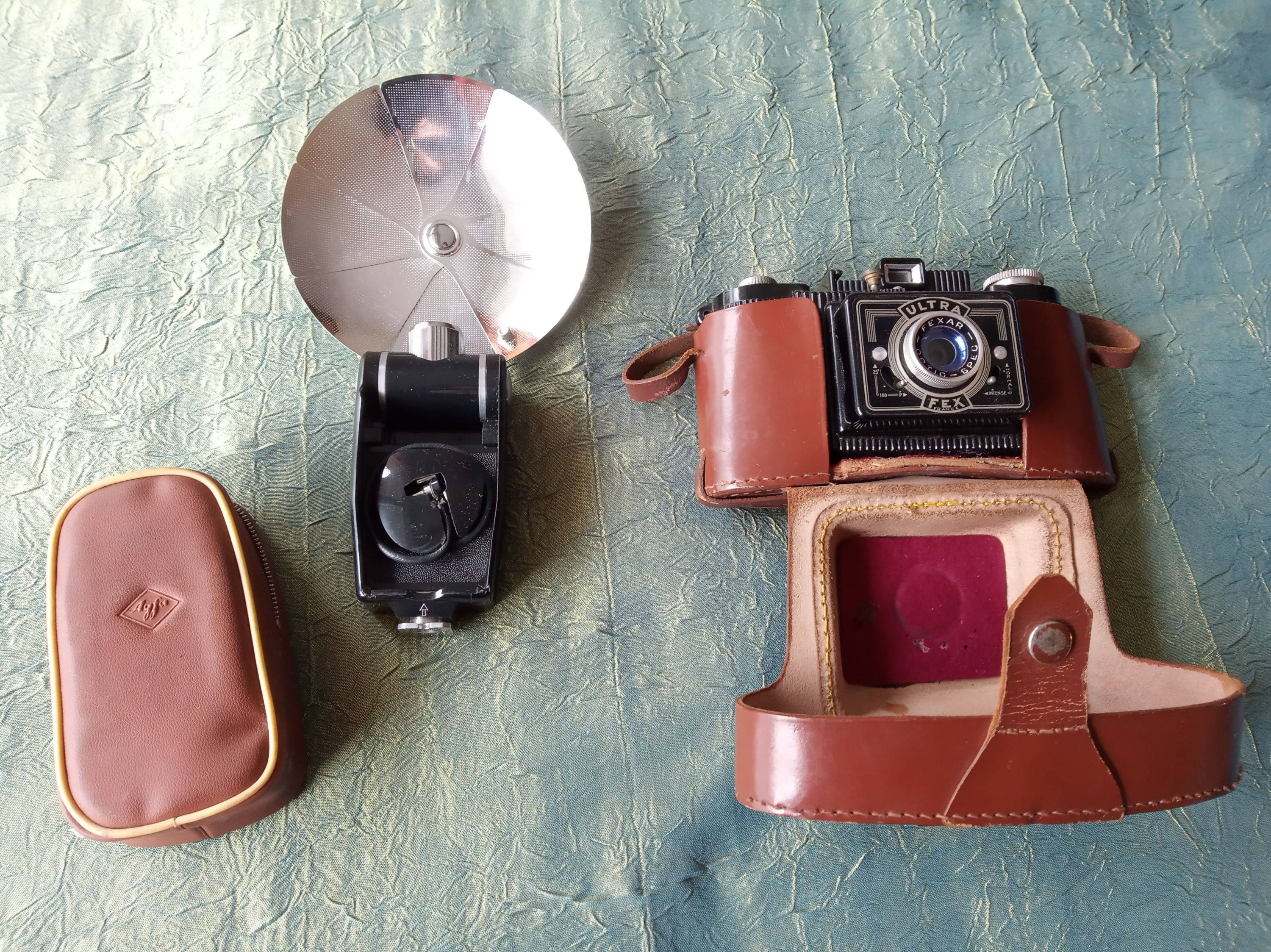 Lot appareil photo et flash années 50