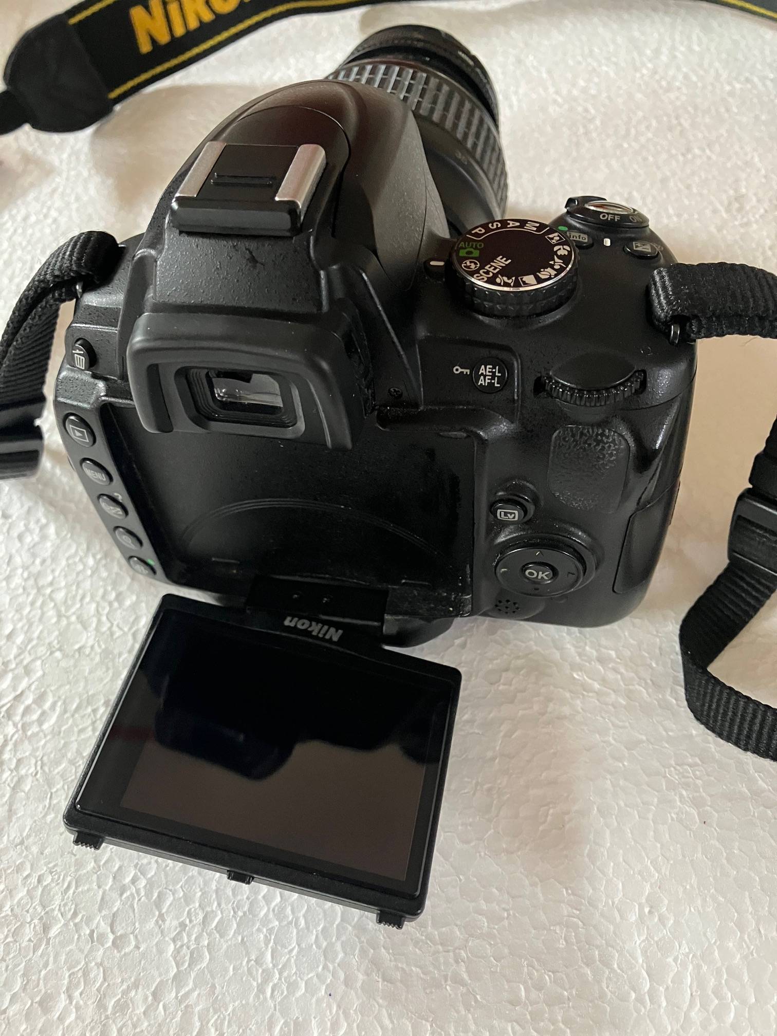 Appareil photo NIKON D 5000 + objectifs + accessoires