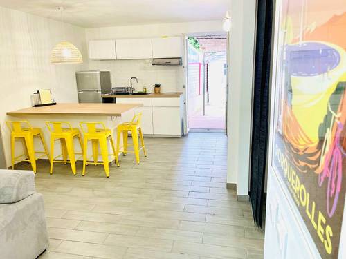 Loue appartement 2 chambres 6 couchages - terrasses - parking - Plage accès privé - Sanary-sur-Mer (83)