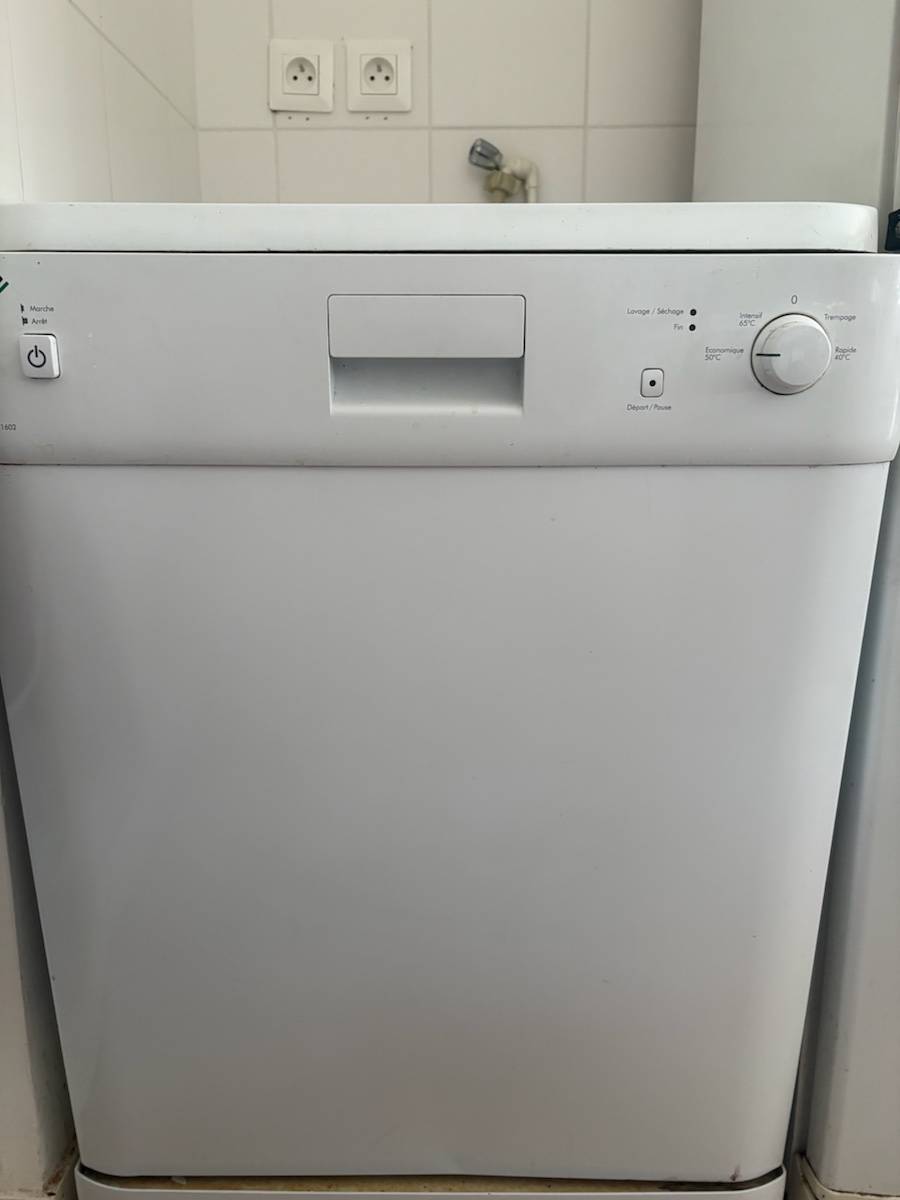 Propose vide-appartement - électroménager et meubles 21 et 22 août