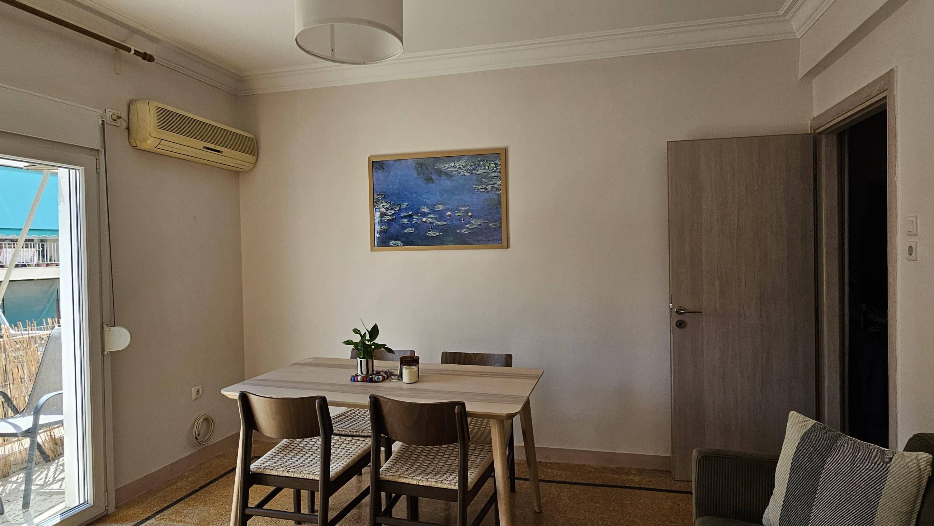 Loue appartement 43m² Athènes avec balcons, 1 chambre