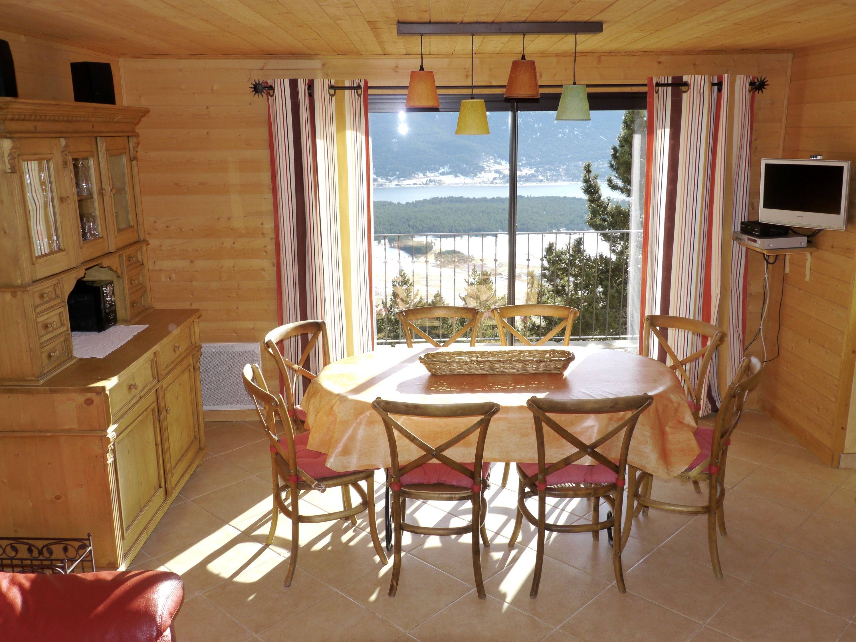 Loue appartement 80m², bas de chalet, vue magnifique - 8 couchages
