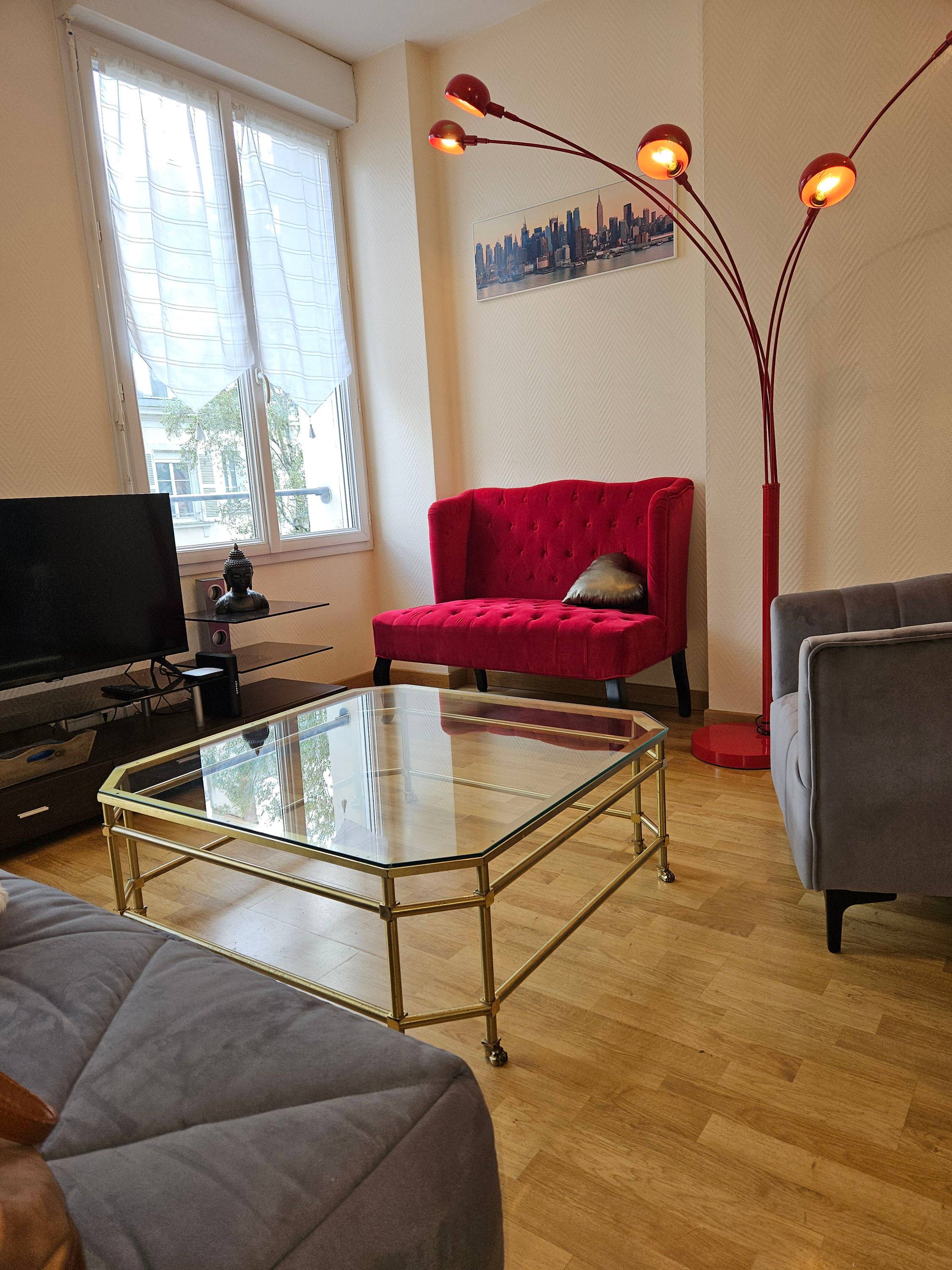 Loue une chambre dans appartement en colocation hyper centre Angers · Proche universités et transports