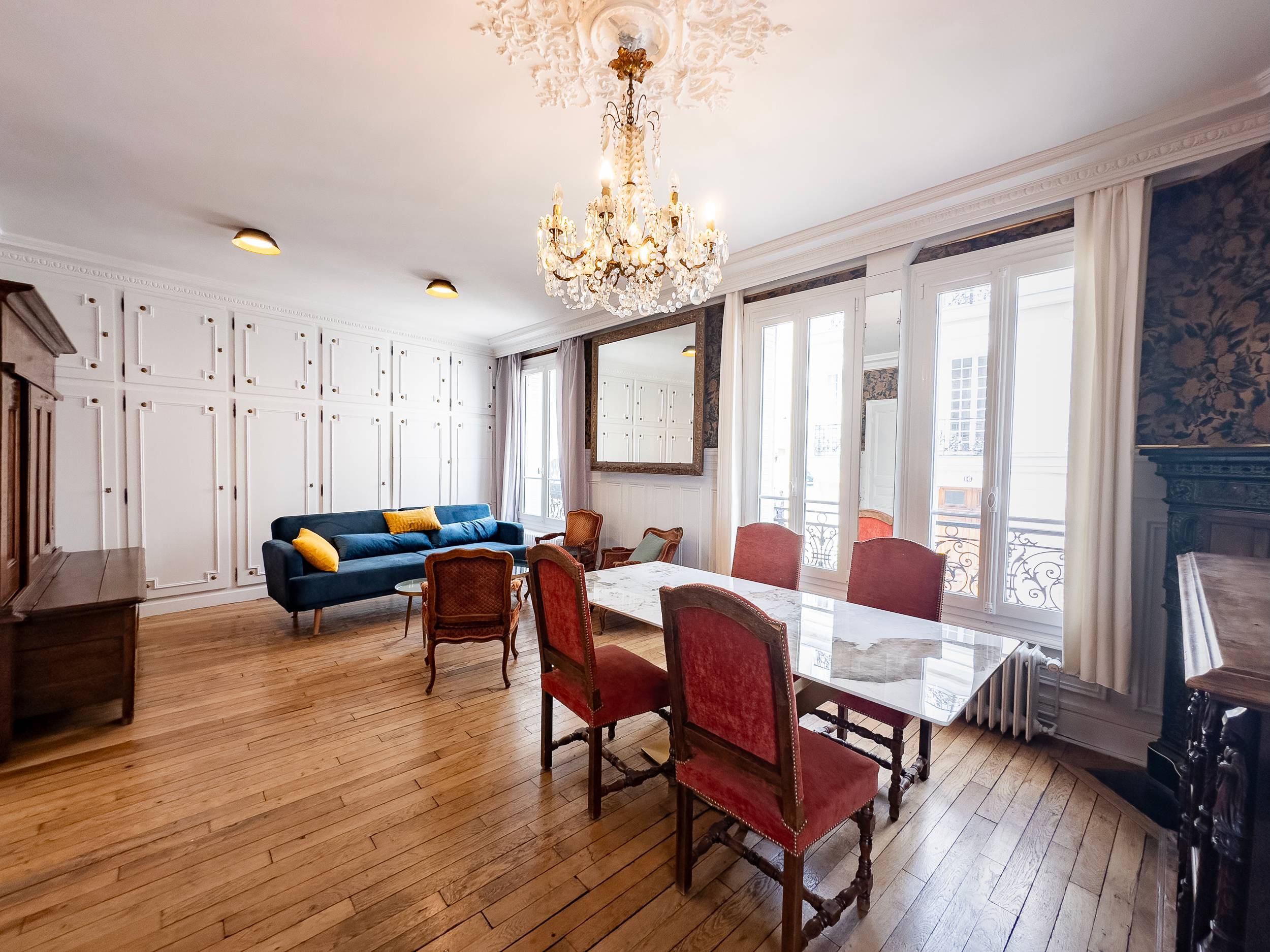 Loue appartement 2 chambres avec vue sur Paris 18ème - 67m²