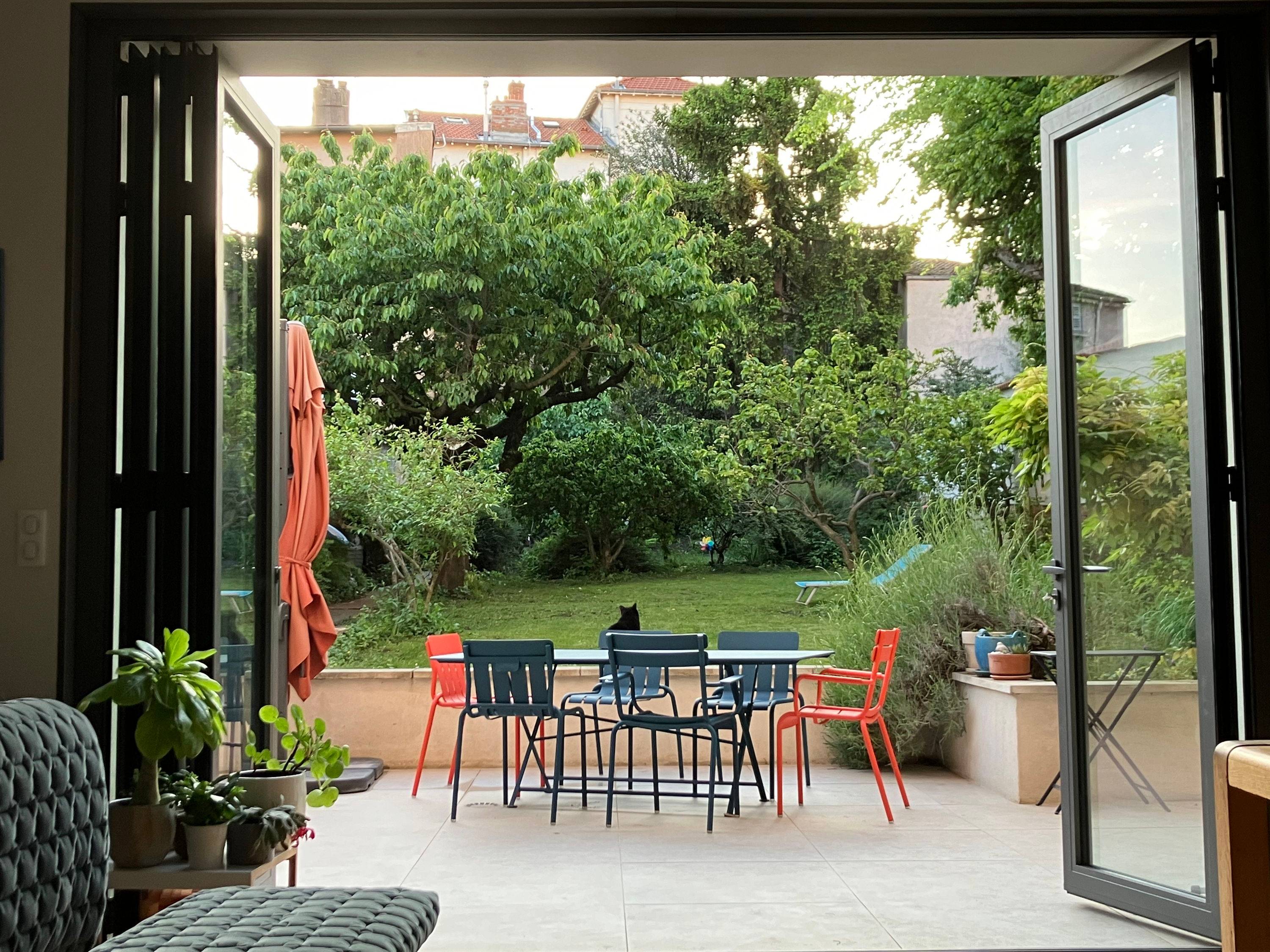 Vends appartement rez-de-chaussée de jardin 100m² Saint-Just proche funiculaire Lyon 5ème