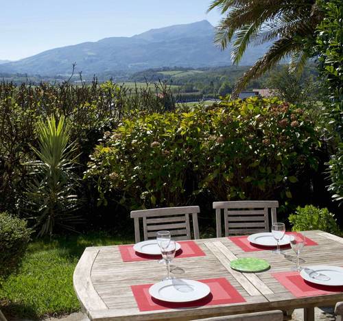 Loue appartement duplex avec jardin, 4 couchages, 1 chambre Saint-Jean-de-Luz (64)