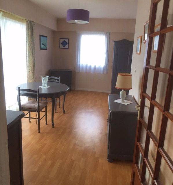Loue T2 uniquement étudiant (1 personne) - 42m² - Centre Saint-Brieuc quartier des Champs