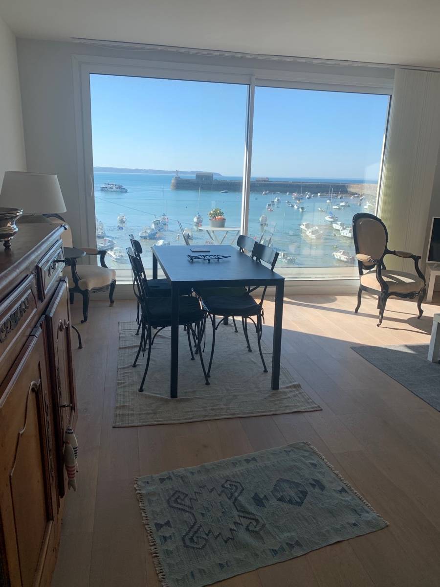 Loue appartement port Granville, 2 chambres 3 couchages 2 nuitées minimum