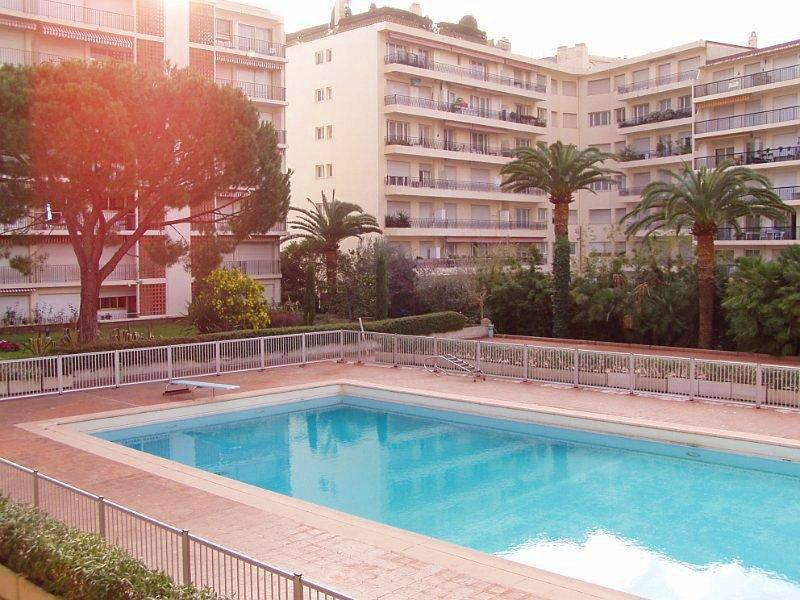 Loue appartement face mer - 6 couchages avec jardin - Roquebrune-Cap-Martin (06)
