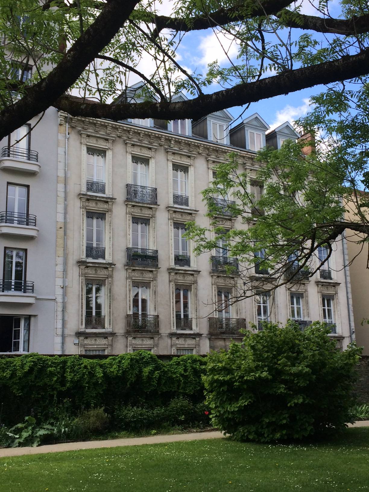 Vends Appartement jardin des plantes 6 pièces 150m² - Grenoble (38)