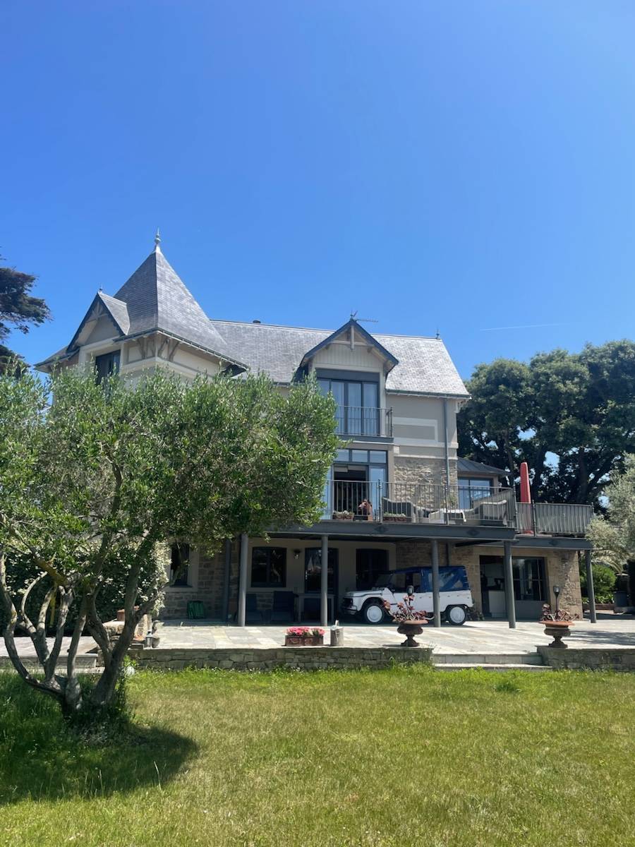 Loue appartement au rez-de-chaussée avec jardin proche plage - 4 couchages - Saint-Lunaire (35)