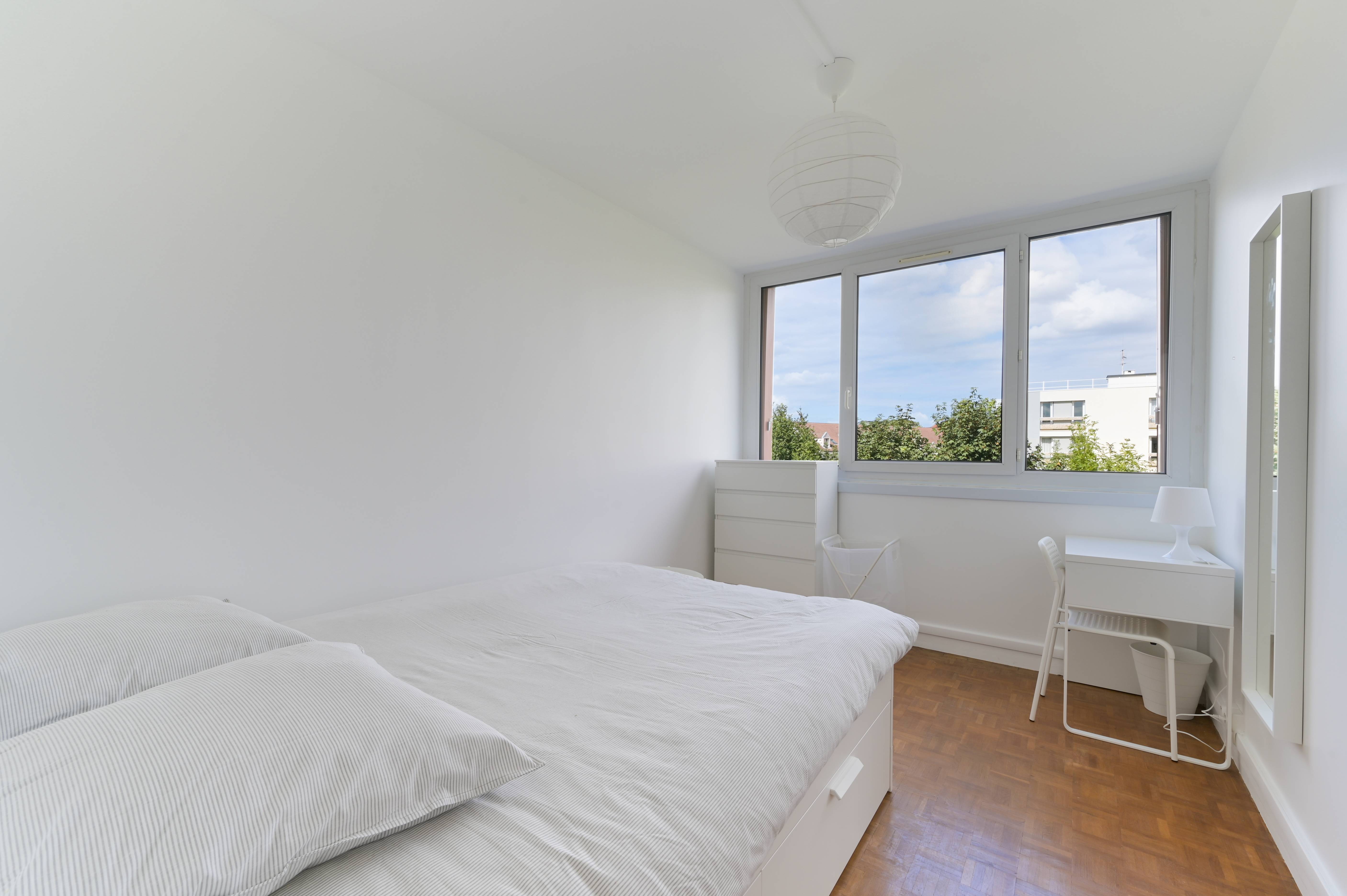 Propose colocation appartement 70m² lumineux 25min en bus du plateau de Saclay