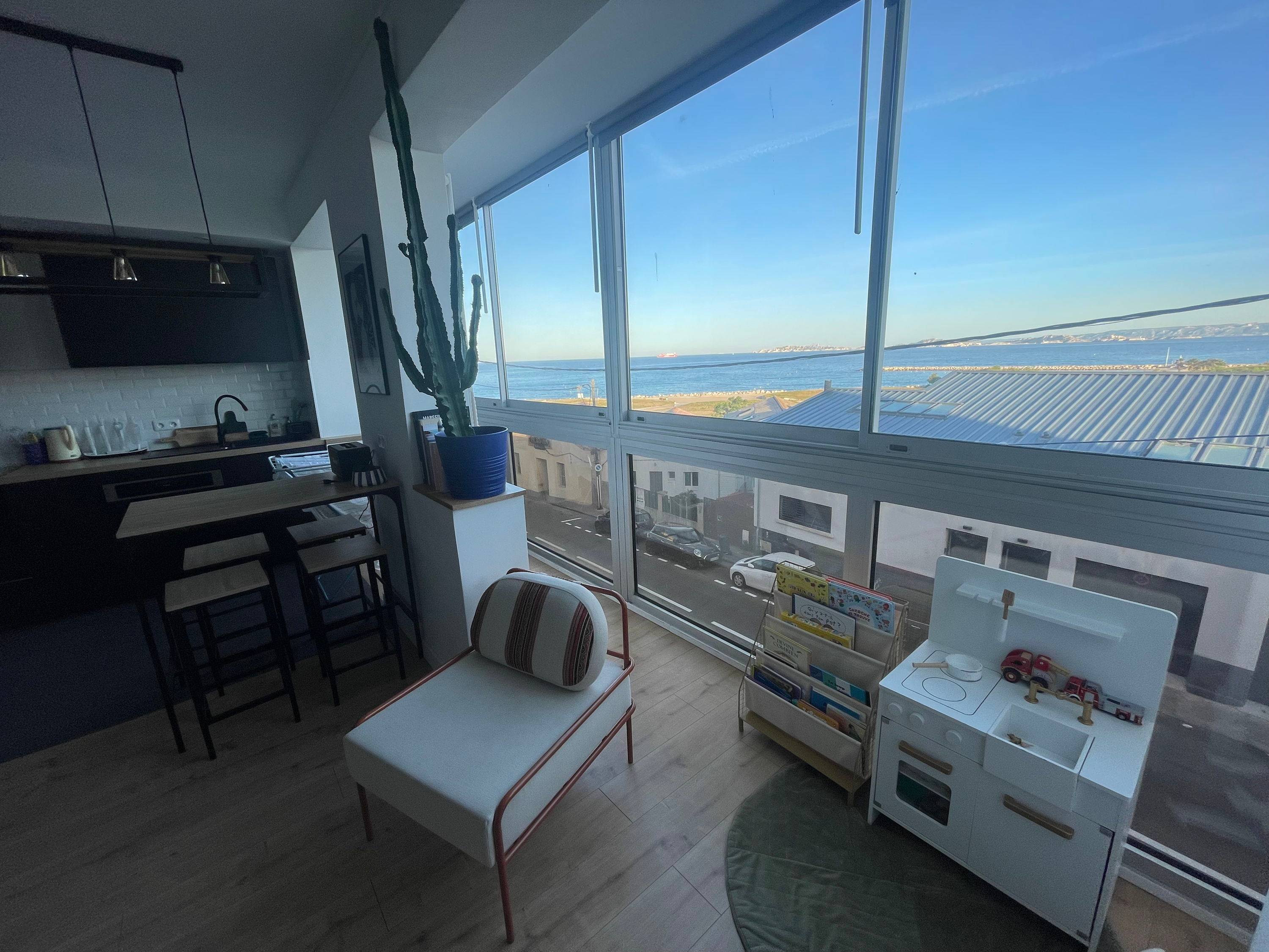 Loue appartement 66m² Marseille 8ème - Très belle vue mer