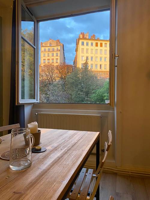 Loue appartement calme et lumineux - 86m² - Lyon 1er