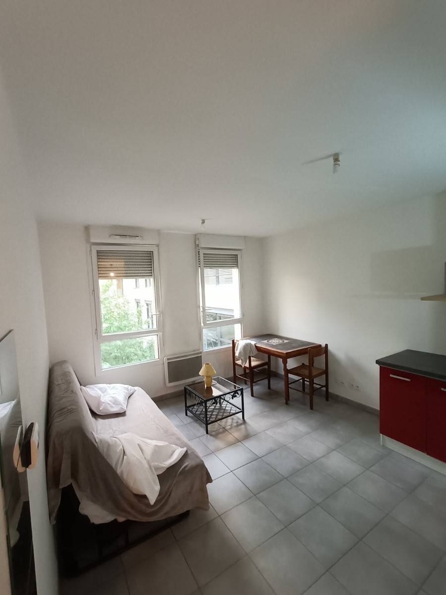 Loue appartement meublé 26,5m² Lyon 7ème - Jean Macé