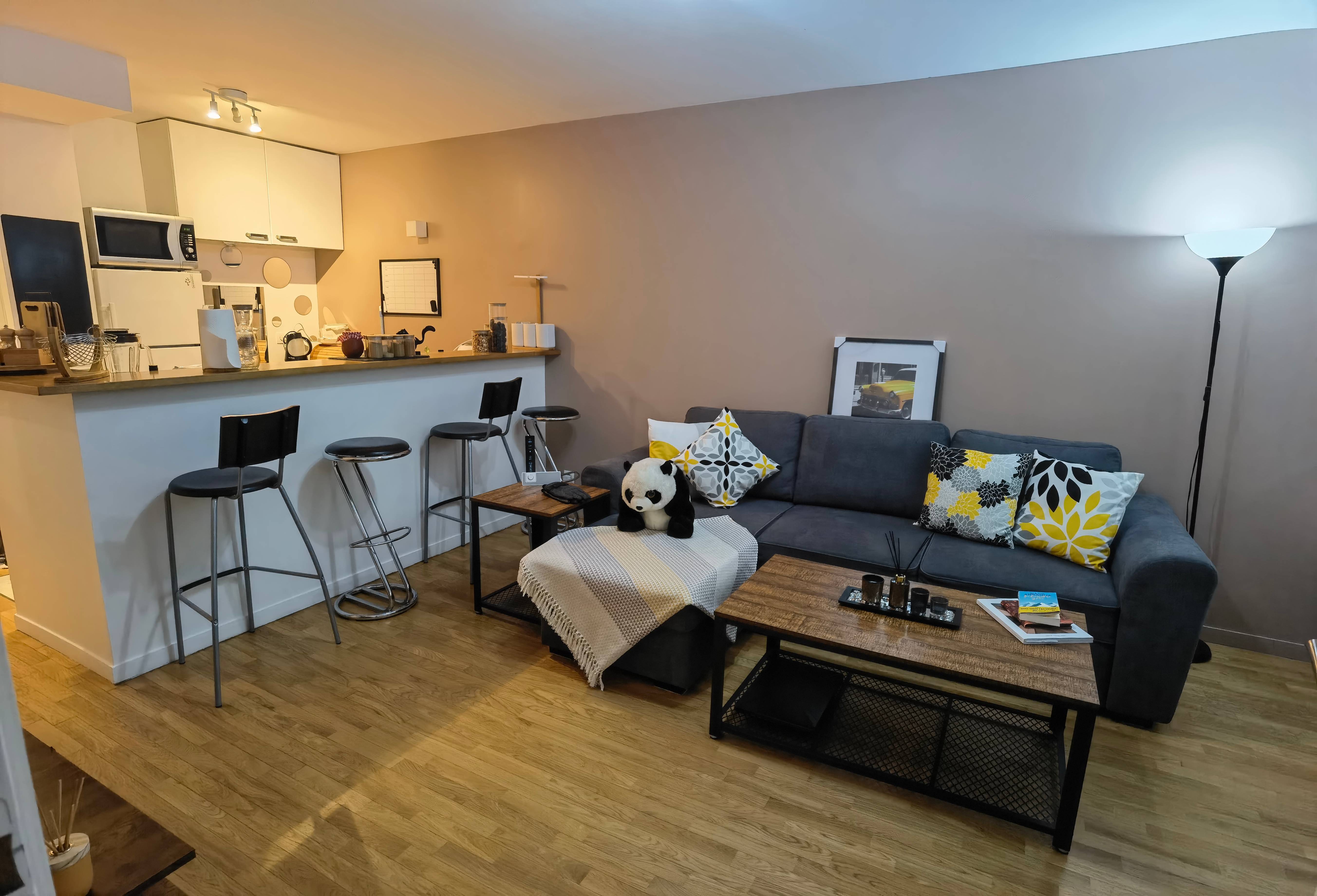 T2 meublé 41m² - refait à neuf avec parking - Suresnes (proche T2 & La Défense)