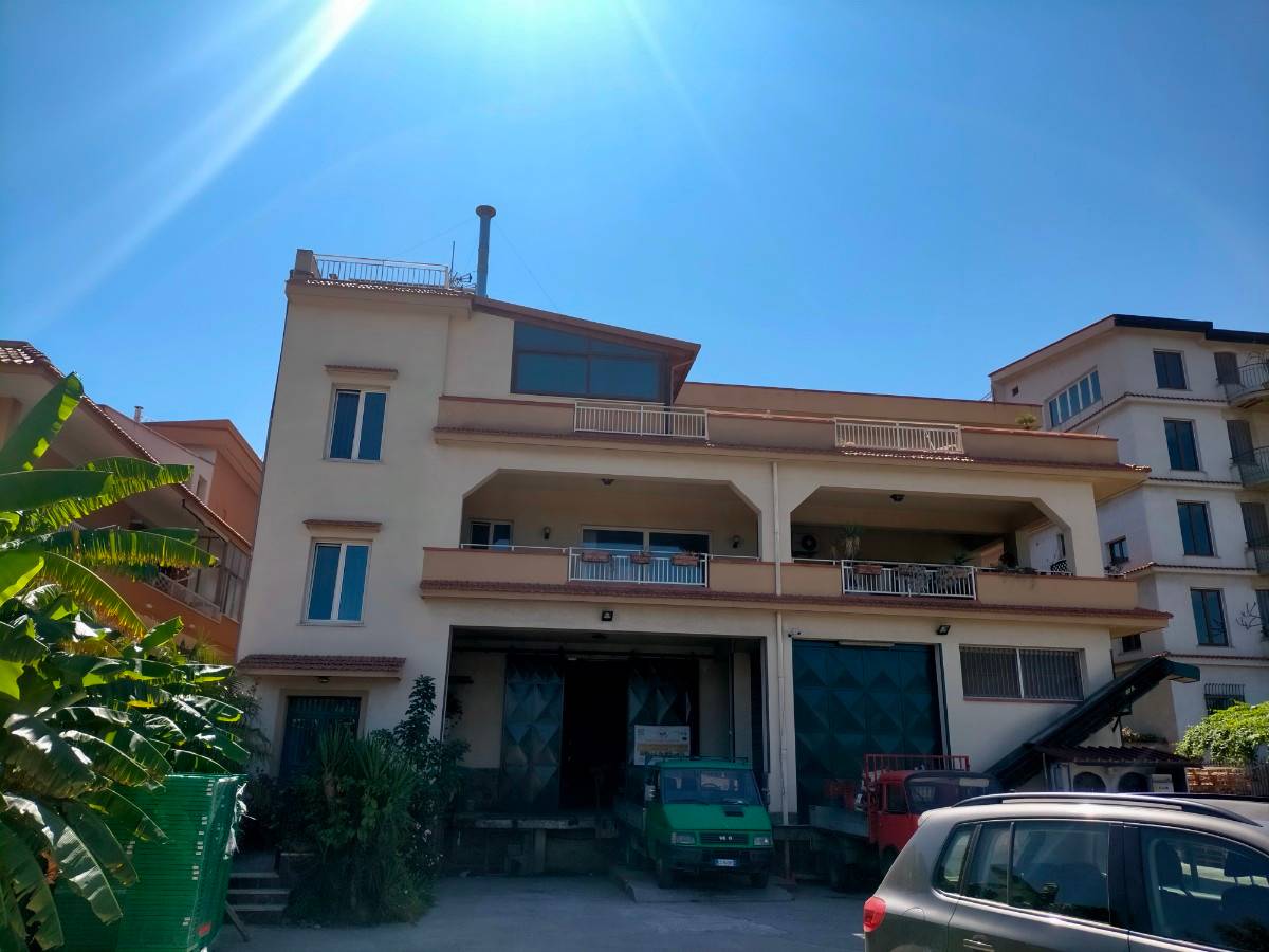 Loue appartement 200m²