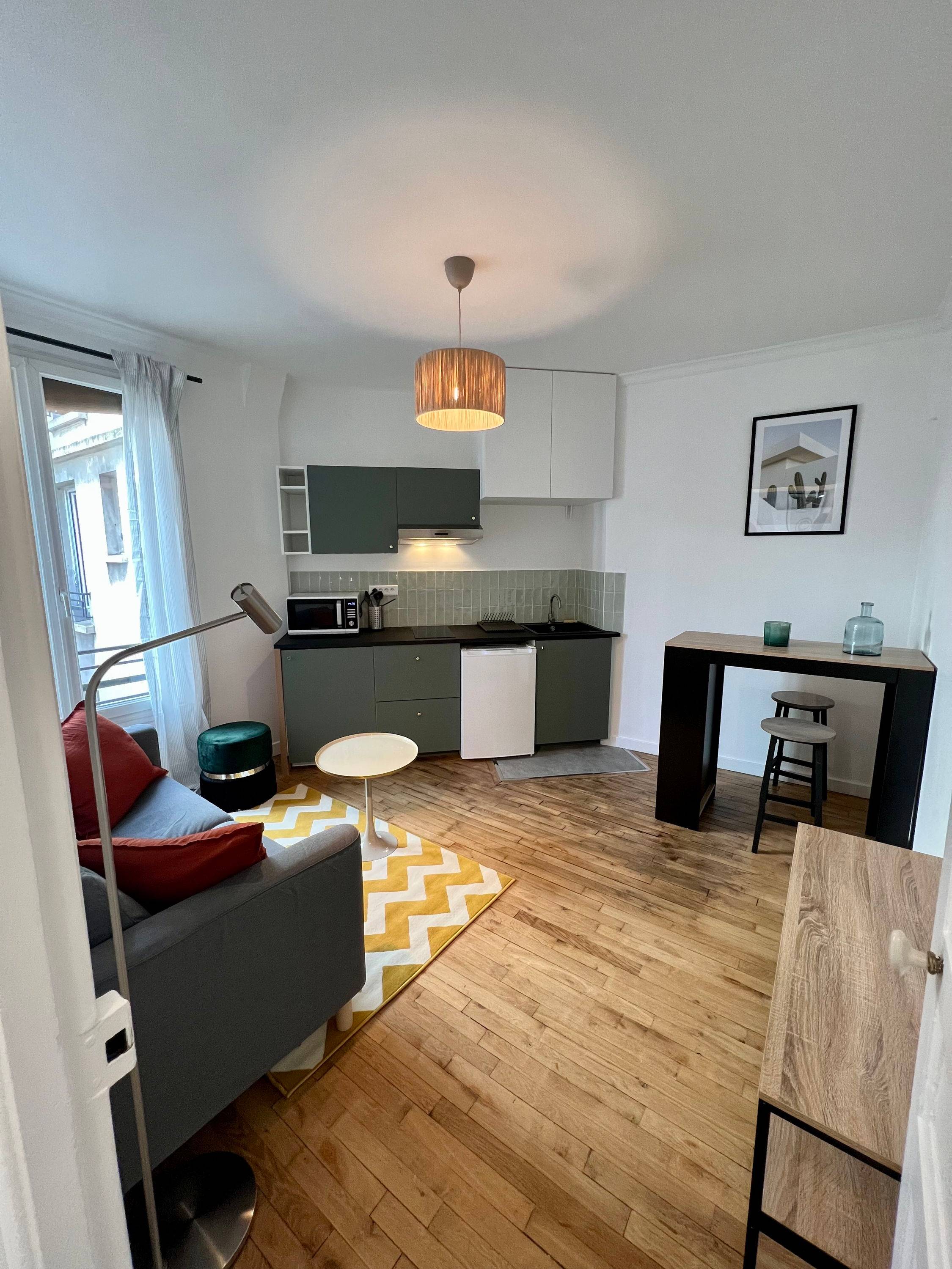 Loue Appartement 2p Paris 10ème canal Saint Martin - 28m²