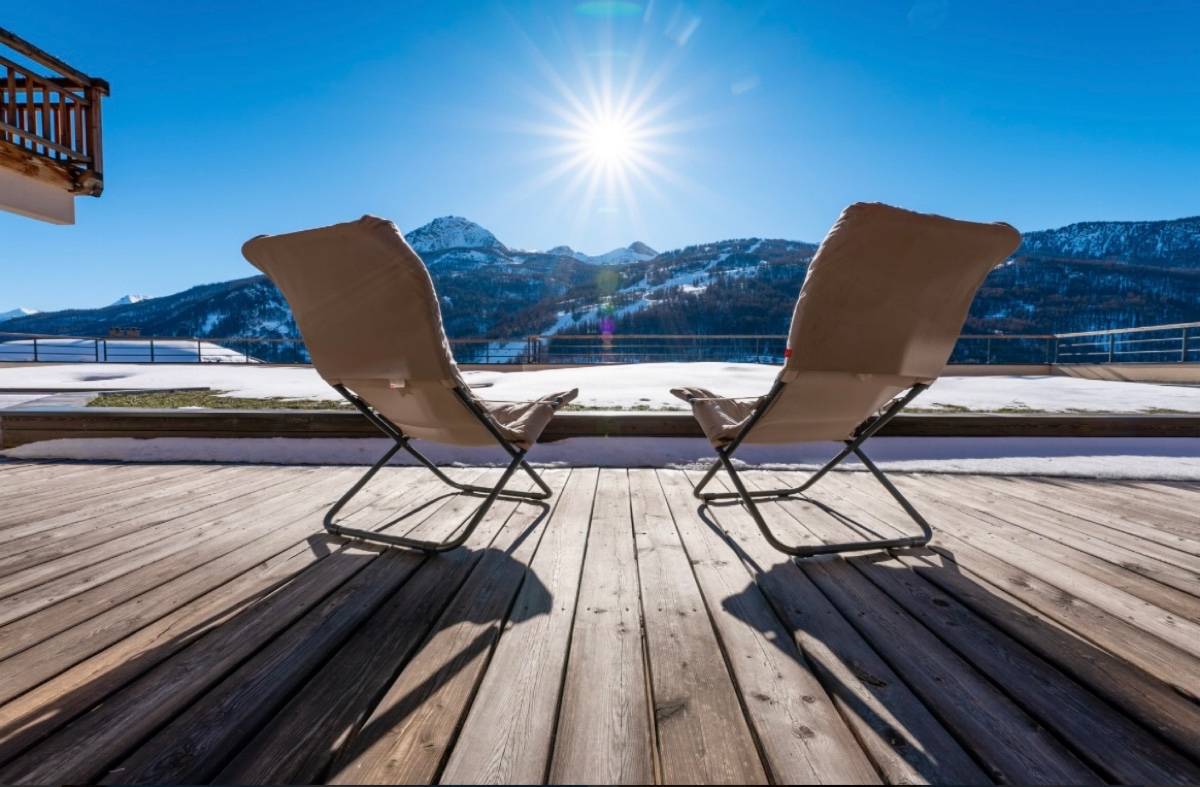 Loue appartement luxe à Serre Chevalier (05) - 10 couchages, 4 chambres, terrasse 250m², jacuzzi & sauna