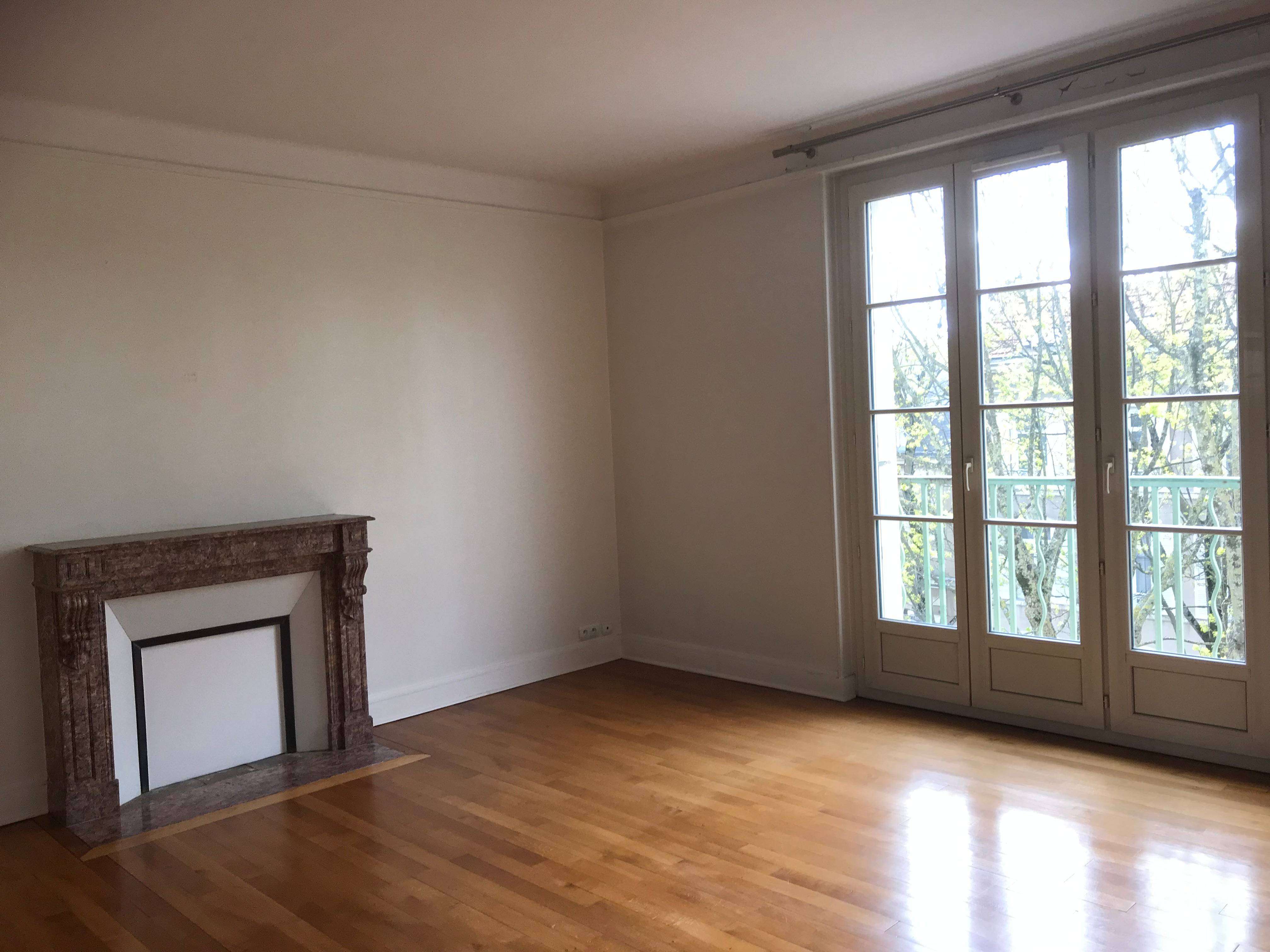 Loue appartement 3 pièces - 114m² - Le Mans (72)