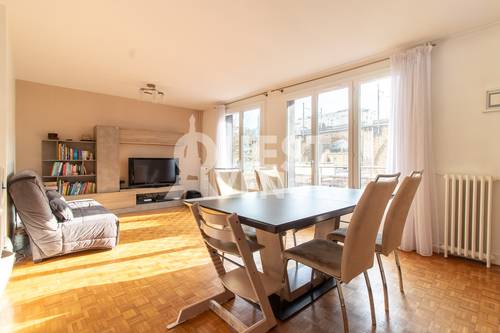 Vends Appartement 3/4 Pièces 2 chambres en étage. Très lumineux. Beaux Volumes - 70m² - Issy-les-Moulineaux (92)