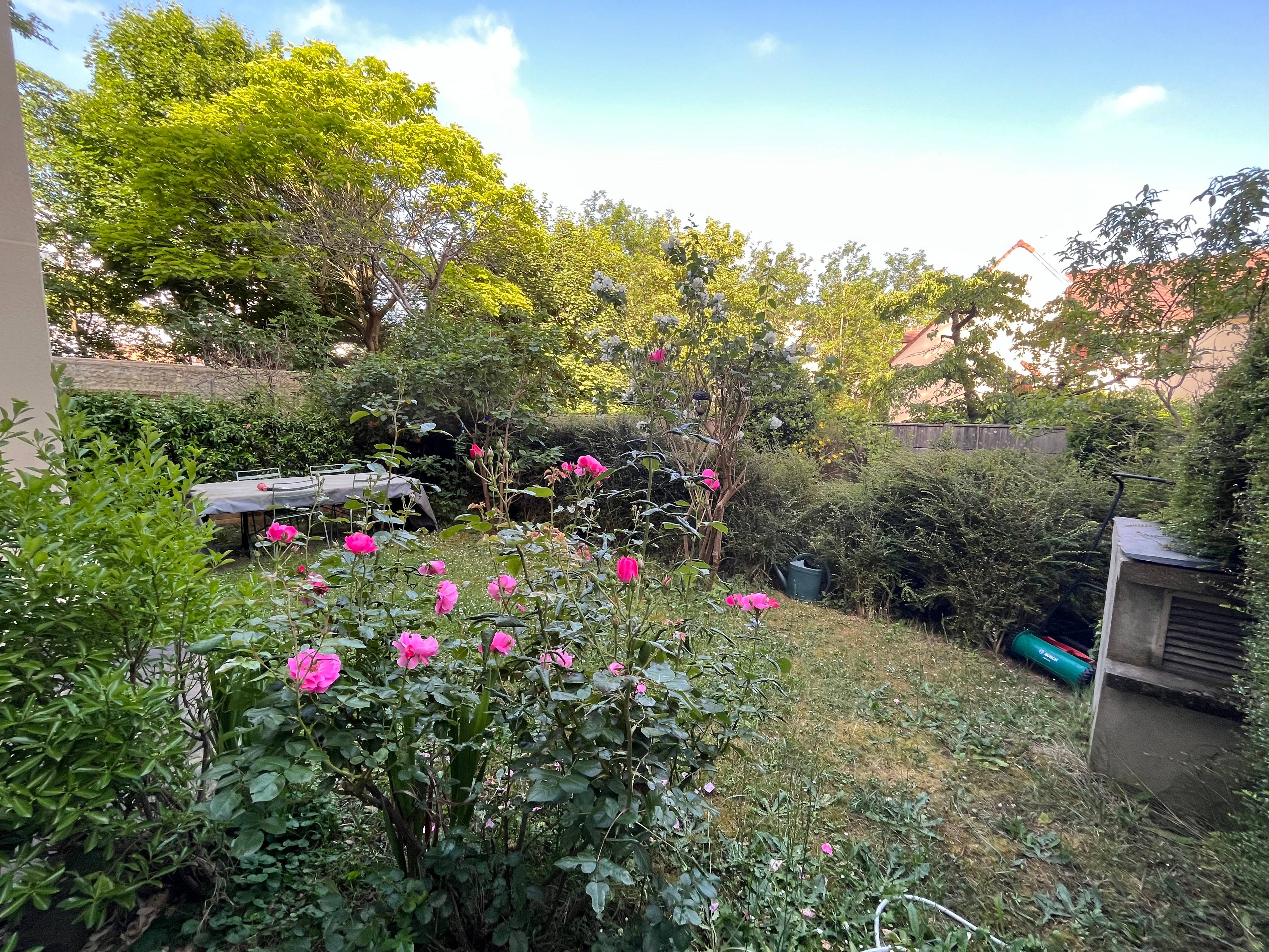 Loue Appartement 3 pièces avec jardins - entre centre-ville et gare RER - 70m², Rueil-Malmaison (92)