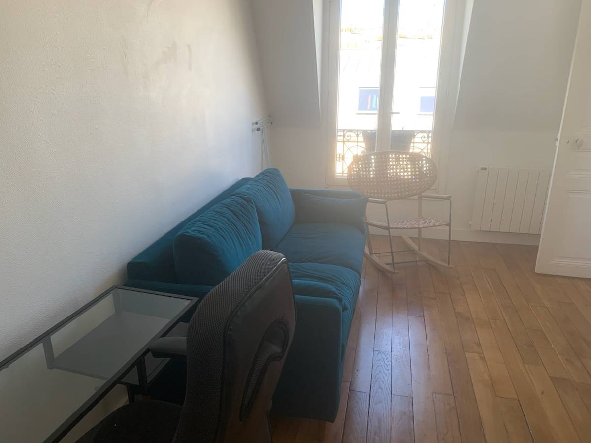 Appartement deux pièces MEUBLÉ Paris 9ème
