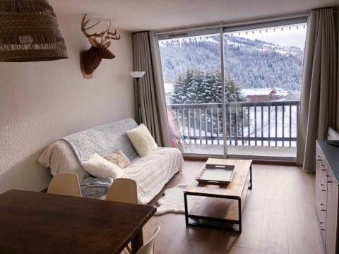 Loue appartement pied des pistes Notre-Dame-de-Bellecombe - 4 couchages, été piscine, tennis