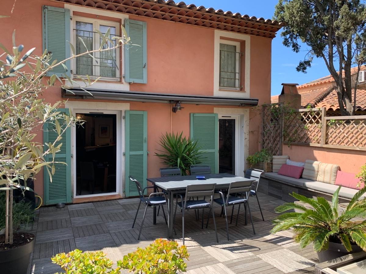 Loue appartement à Porquerolles (83) - 6 couchages - 3 chambres