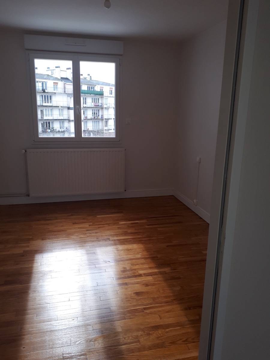 Loue appartement 67m² La Roche-sur-Yon - 3 chambres libre au 1er août