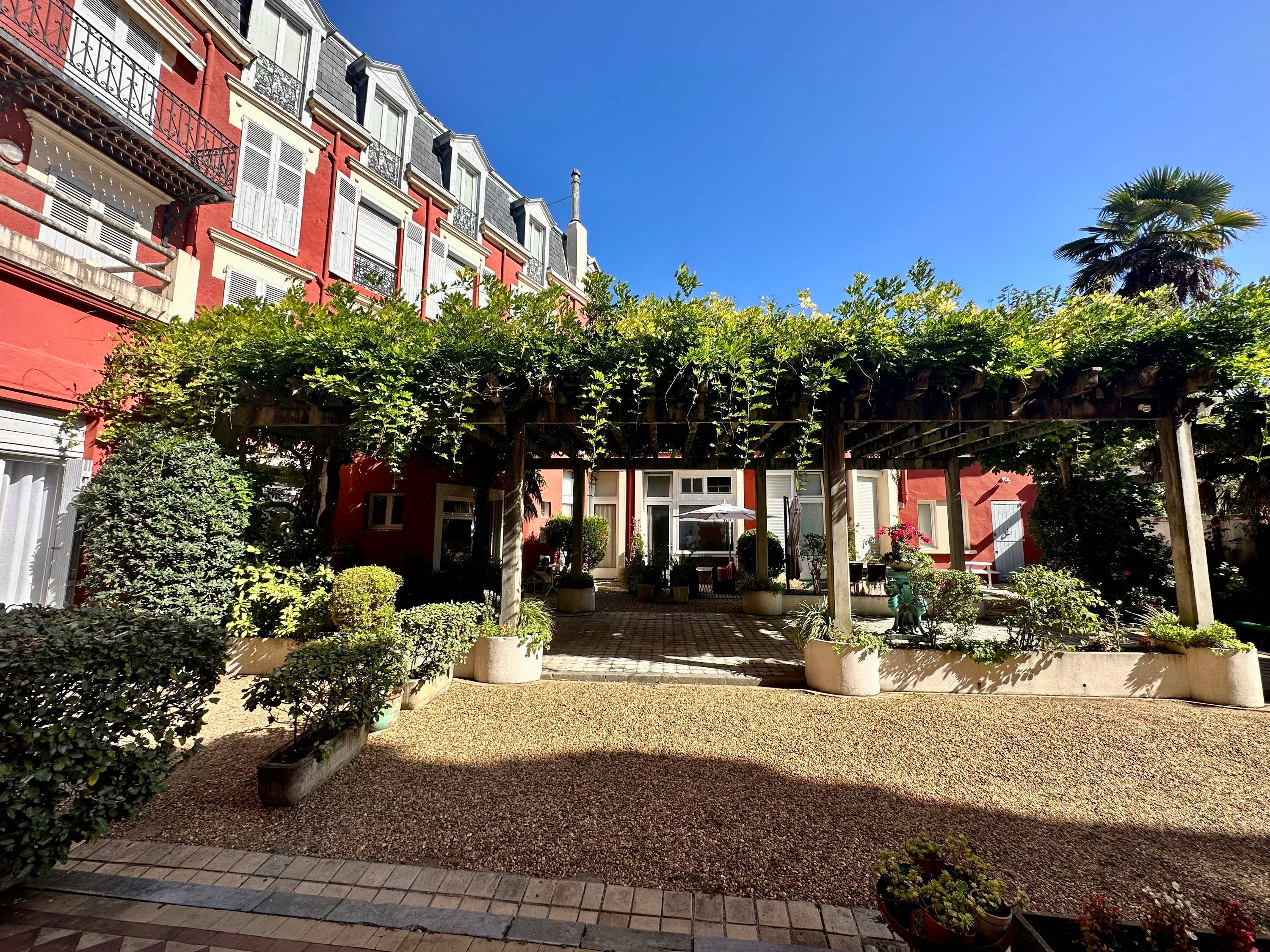 Vends Appartement Saint Jean de Luz à 20 mètres de la grande Plage - 55m²