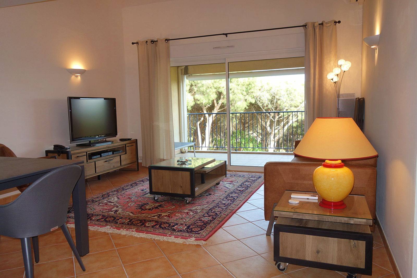 Loue appartement de vacances à Sainte-Maxime (83) - 3 chambres, 6 couchages