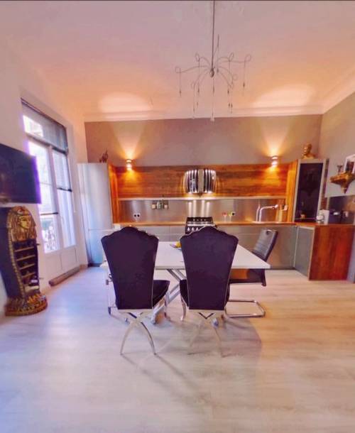 Vends Très bel Appartement Toulon Place Liberté (83) - 2 chambres, 82m²