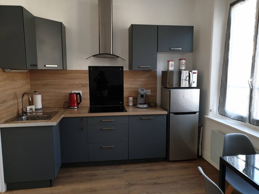 Loue Gîte. Appartement à ST. Valery en Caux (76), à 50m de la mer - 1 chambre, 4 couchages