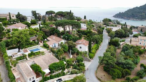 Loue appartement indépendant dans une villa partagé, à Pramousquier - 4 voyageurs`