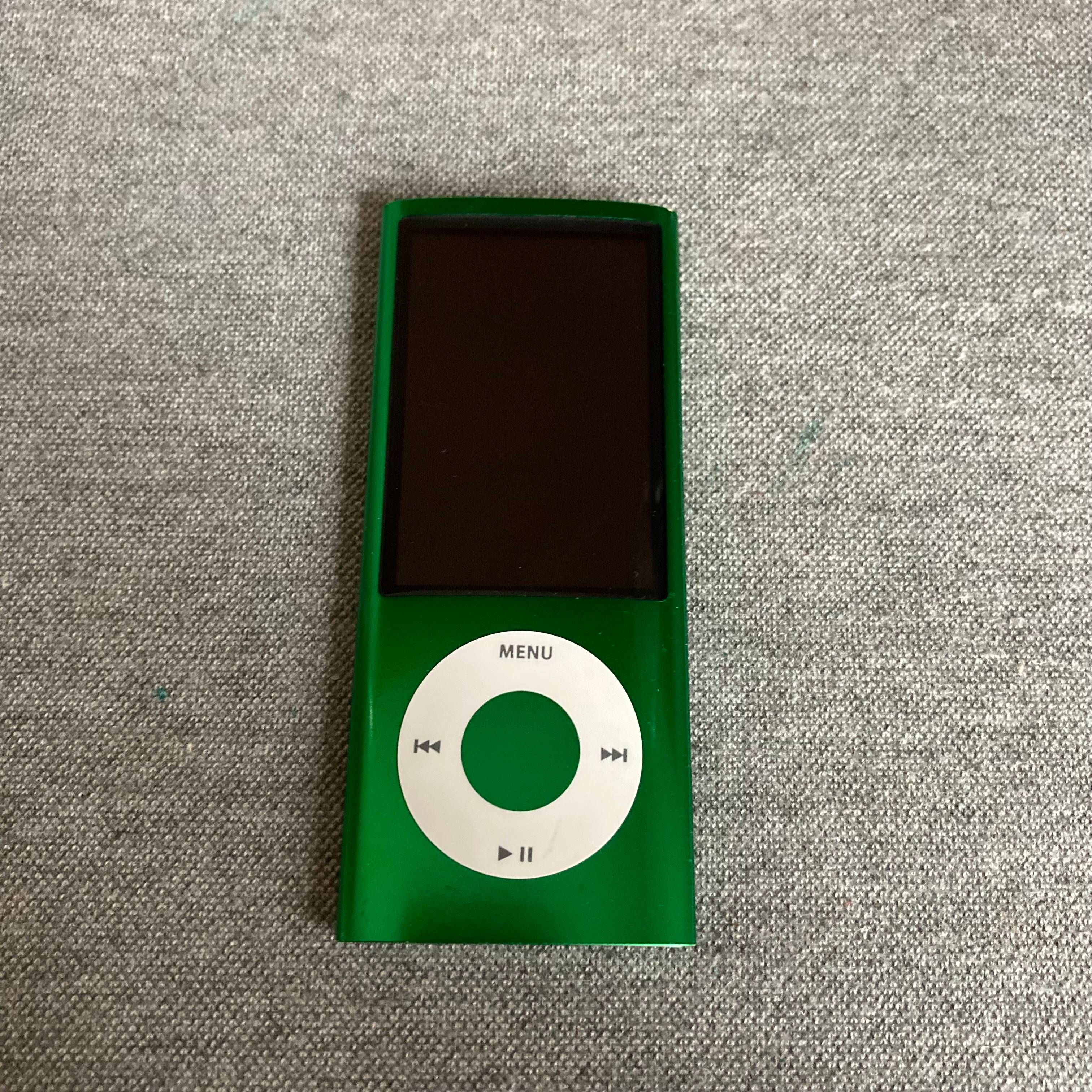 IPod Nano MA477ZP/A – Vendu Pour Pièces – Démonté / À Réparer