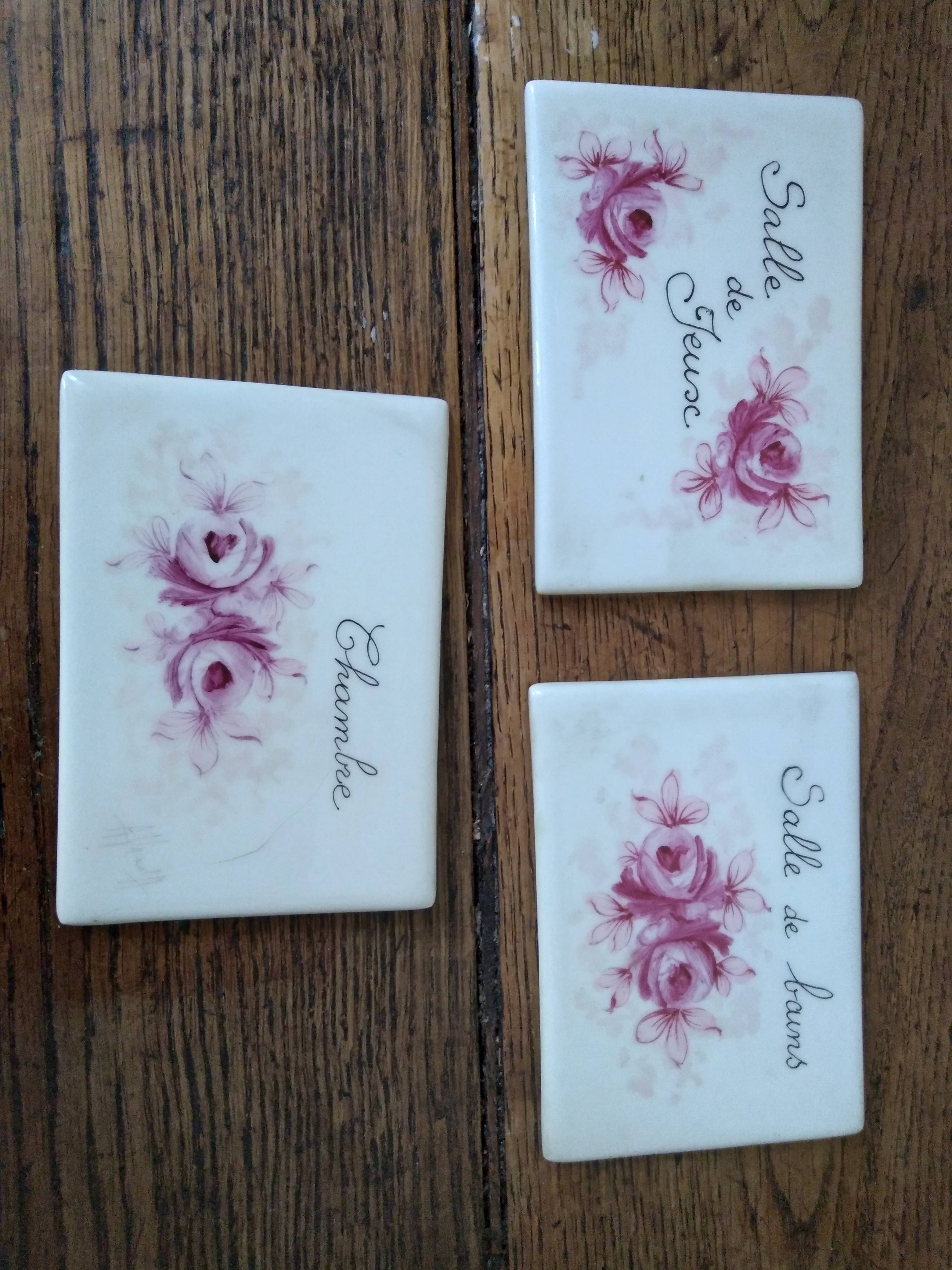 Appliques pour nommer les portes/pièces