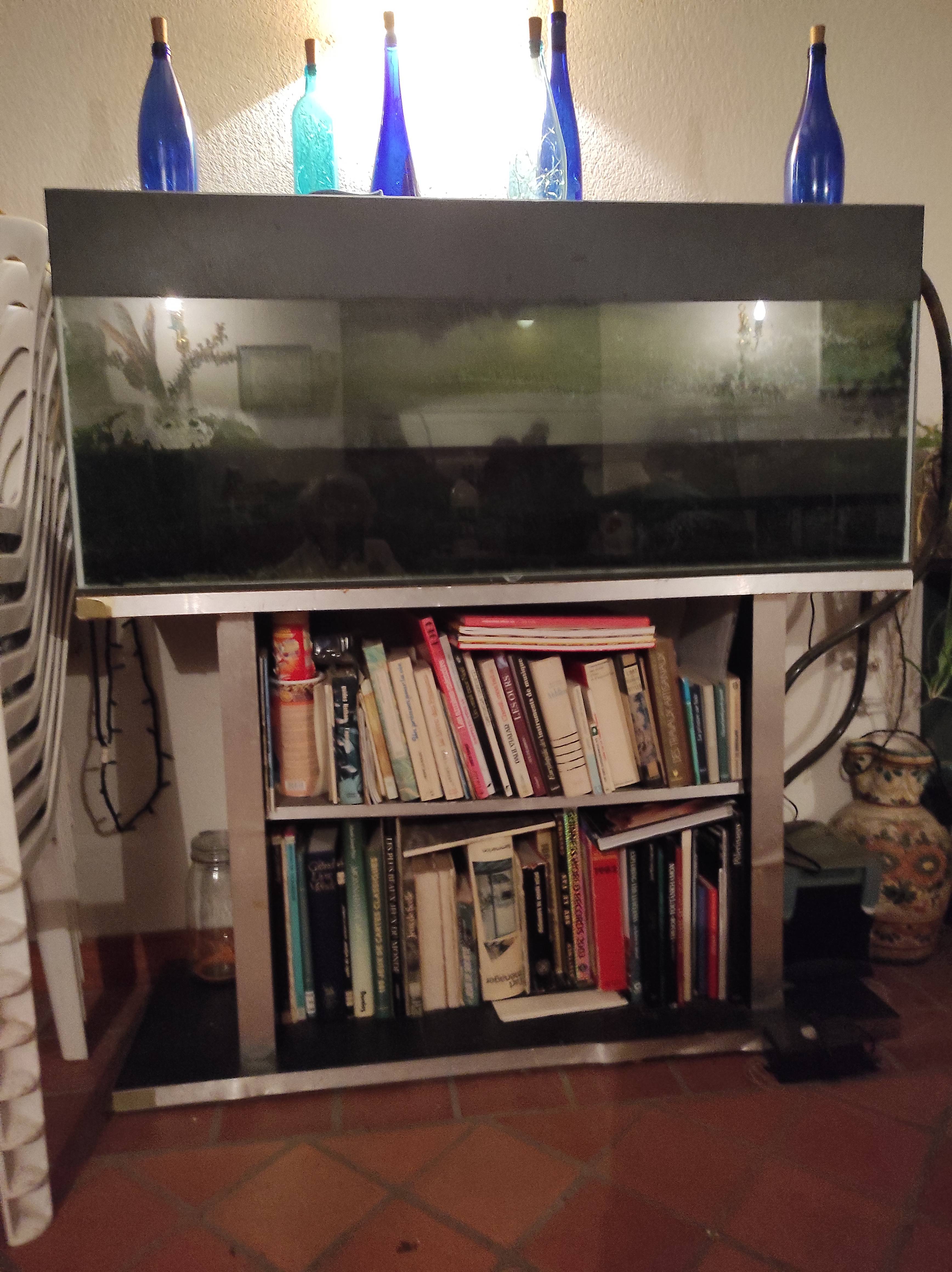 Aquarium 200 litres sur Gens de Confiance