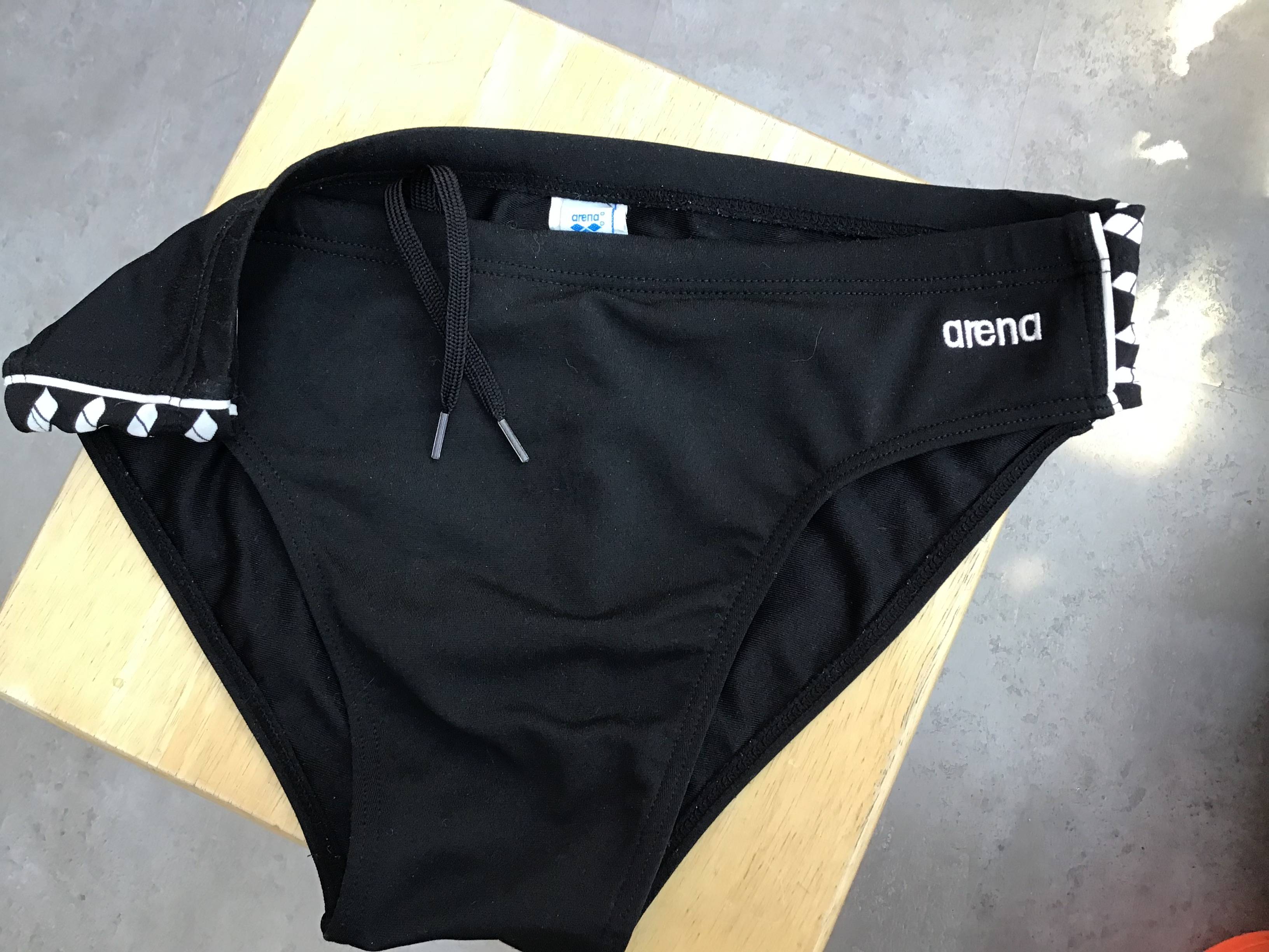 Slip de bain noir T 80 « Arena »