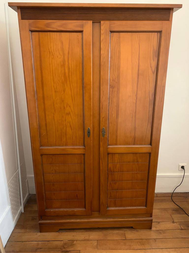 Armoire en bois Gautier sur Gens de Confiance