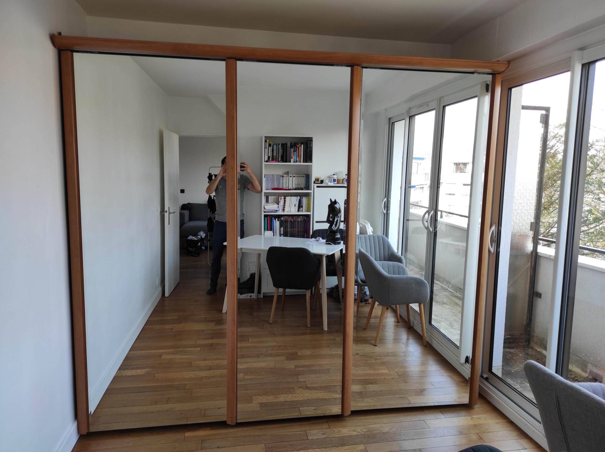 Armoire penderie Gami 3 portes coulissantes miroir sur Gens de Confiance